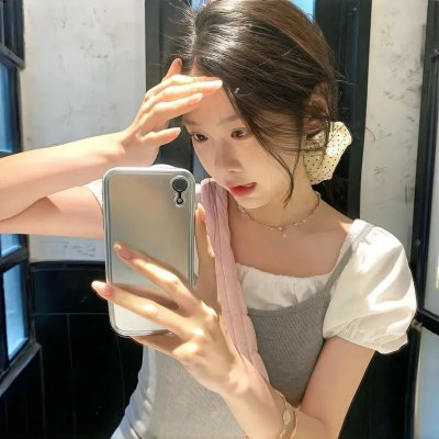 他有一张鲍嘉的脸